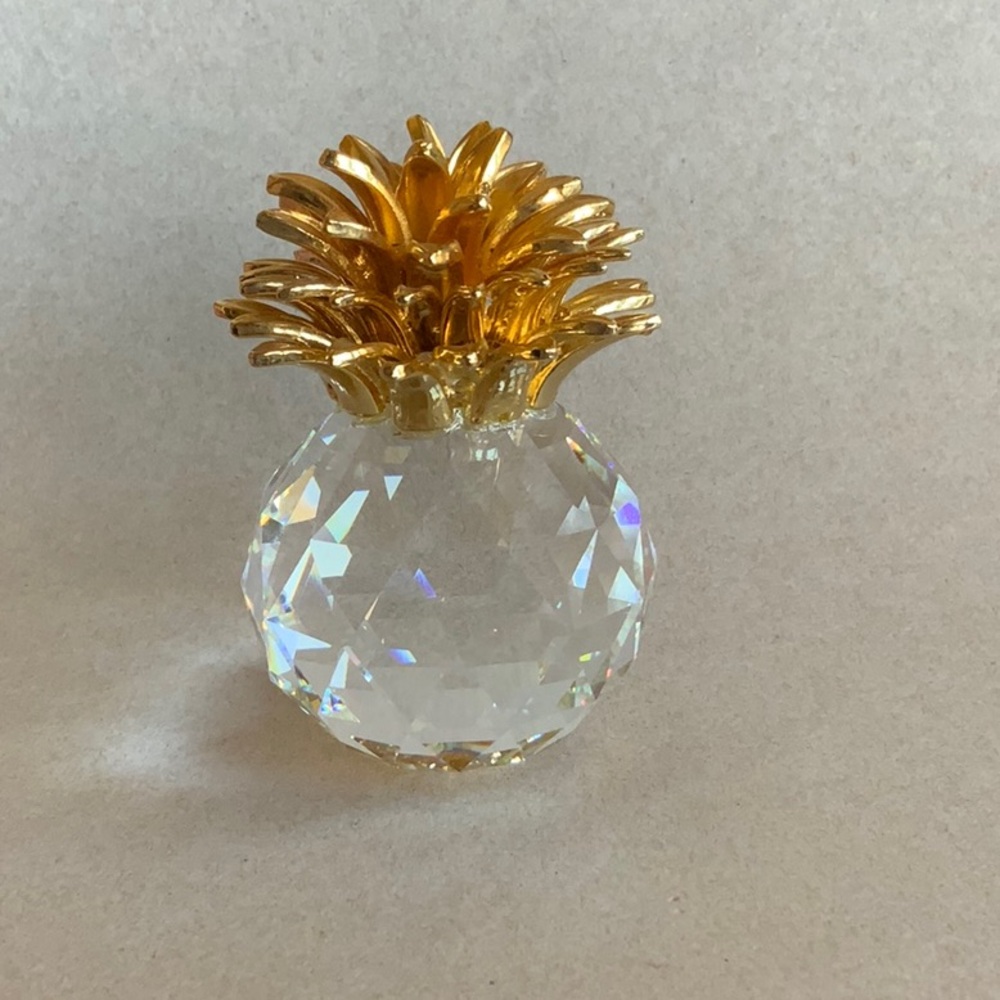 Crystal pineapple